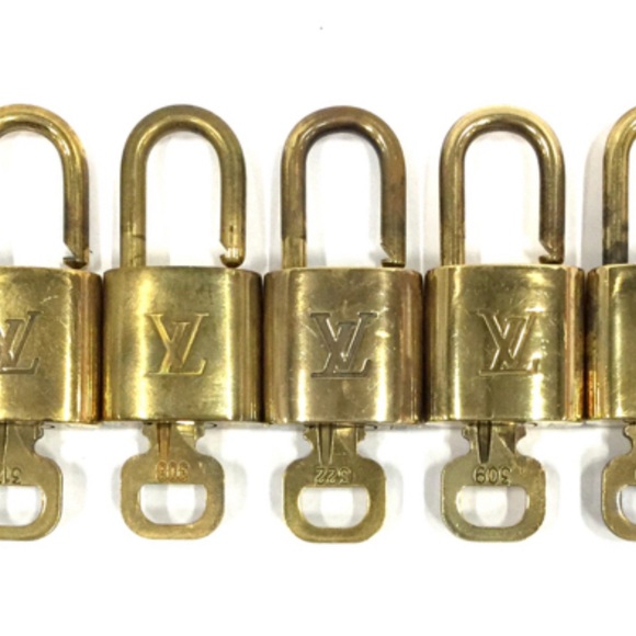 Authentic LOUIS VUITTON LV 5 SET PADLOCK CADENA KEY - Picture 6 of 6